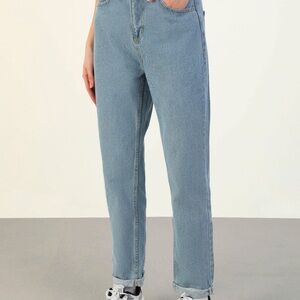 Stylish Light Blue Women's Straight Leg Jeans